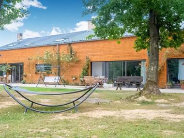 Premium Cottage in Florennes facing a private fish lake in the forest
