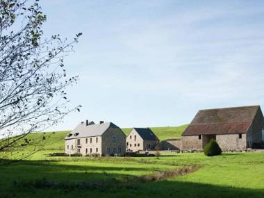 Lovely Holiday Home in Mettet with Garden