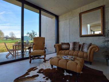 Modern and refined loft in magnificent countryside 20km from Maastricht