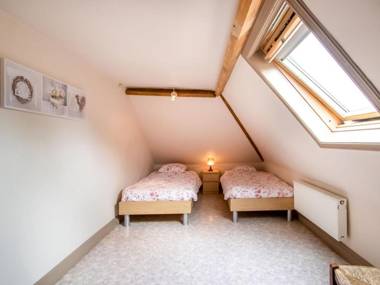 Cozy Farmhouse in Comines Warneton with Hill View