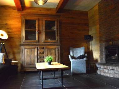 Chic Holiday Home in Vaux-sur-Sre with Garden