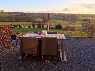 One bedroom appartement with furnished garden and wifi at Herve