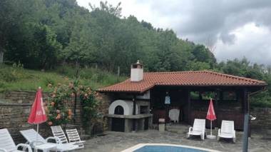 Family Hotel Chiflik Hills