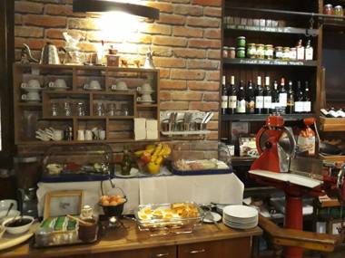 Three Dolphins Hotel