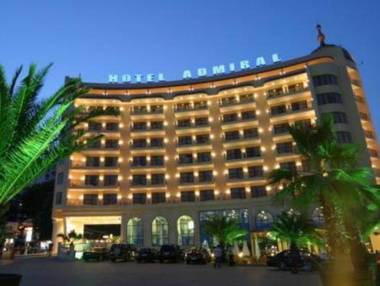 Admiral Hotel & Private Beach