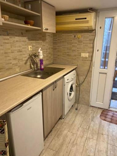 Апартамент 27 юли