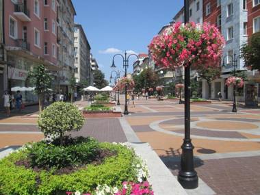 City Avenue Hotel by HMG