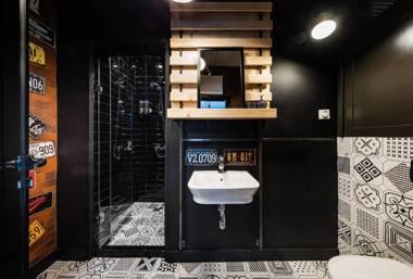 5 Vintage Guest House