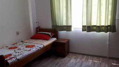 Emigrant Apartment 2