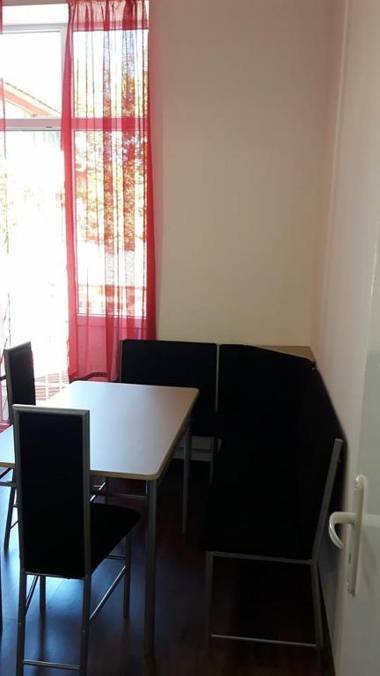 Emigrant Apartment 2