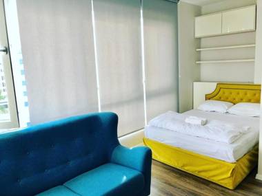 Turquoise and Magenta Apartment