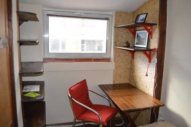 Atelier 9 - Art Mansard Studio