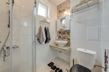 Luxury and Sunny Studio with a view in TOP Center