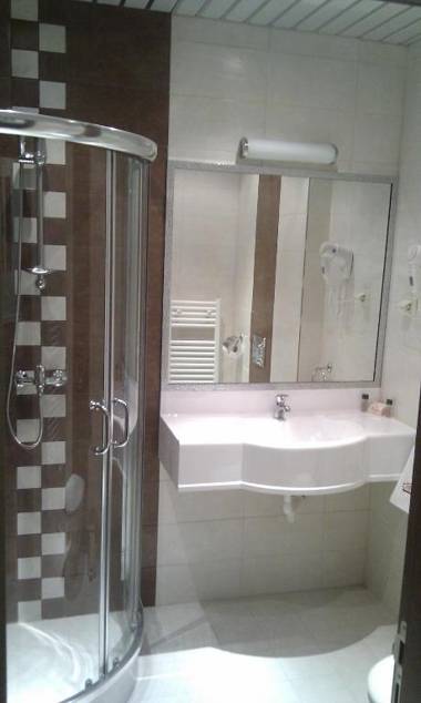 Complex Praveshki Hanove