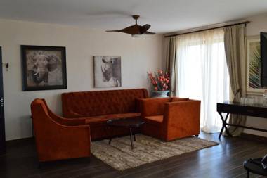 Luxury Villas in Therma Village - Free Parking & Private Beach