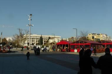 TOP CENTER  MODERN AND QUIET APARTMENT