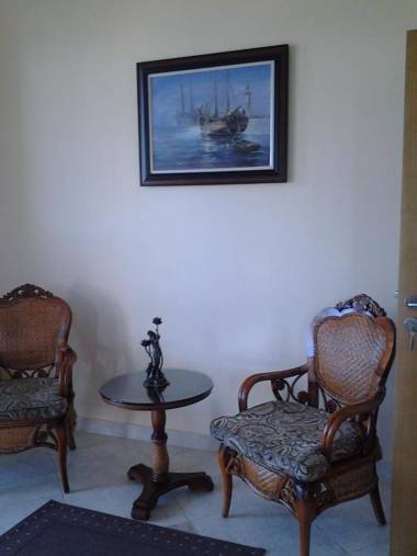 Guest House Golden Flake 3km from Bolata beach