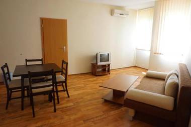 Oasis Beach Apartments Kamchia