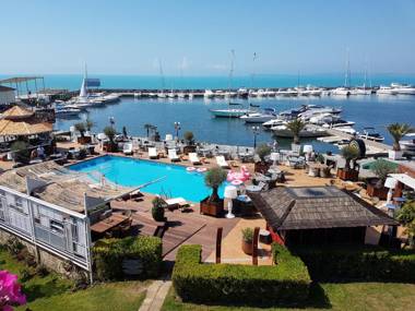 Hotel Palace Marina Dinevi