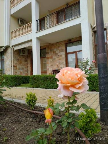 MAISONETTES in Royal Bay Residence and SPA