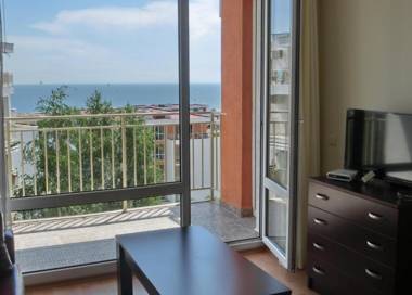 Sea View Crown apartment on complex with pools and beach Sveti Vlas
