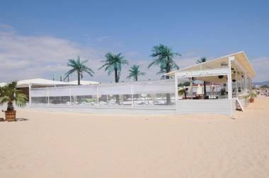 Boutique Suites Rainbow 4