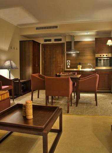 Royal Beach Apartments