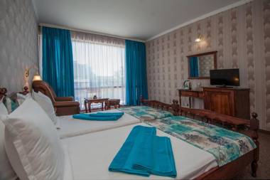 Mercury Hotel-Premium All Inclusive