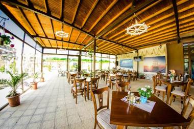 Holiday Garden Resort