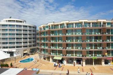 Briz Beach apartments - section B