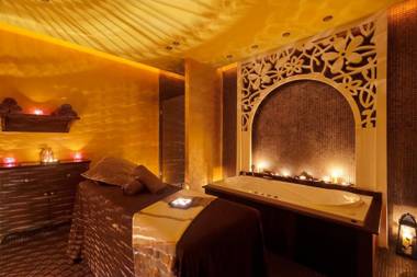 ROYAL BEACH HOTEL apartment