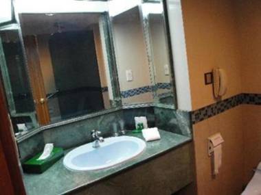 The Centrepoint Hotel