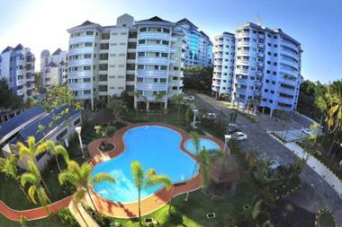 Rimbun Suites & Residences