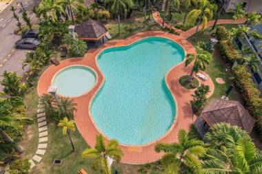 Rimbun Suites & Residences