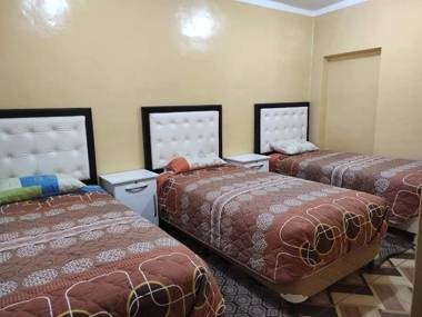Hostal Flores