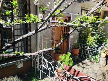 Casa de huéspedes "La Casa Bonita"