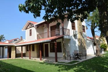 Hotel By Armonía Santa Cruz