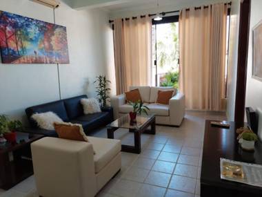 Los Lirios Suite en EQUIPETROL With parking