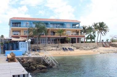 Den Laman - Balloonfish