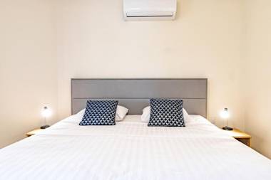 Bellevue Beach Apartments 5