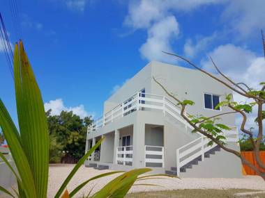 Luna Nueva Apartments