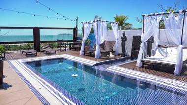 Thaiji Pousada e Parador