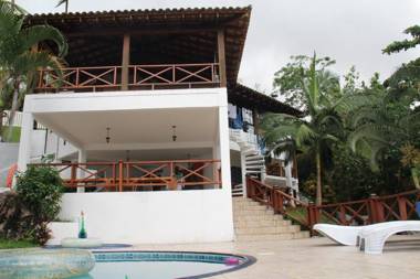 ENCANTOS DO MAR Casa com vista para mar no Siruiba