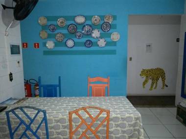 Onça da Praia Hostel