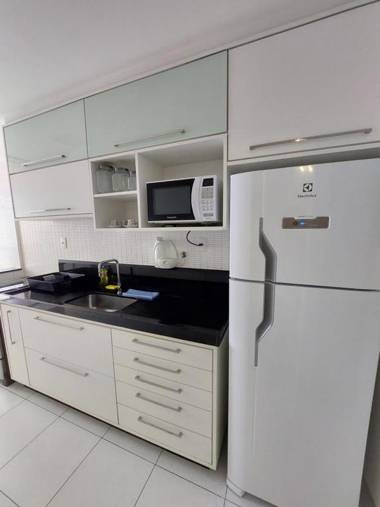 Apt. 02 qts - próximo ao mar da Praia de Itapuã