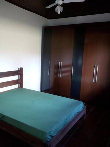 Casa com piscina na Praia Grande