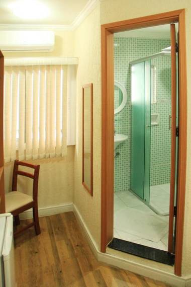 Hotel Estação Paraíso - ao lado do Metrô Paraíso e 600m da Av Paulista