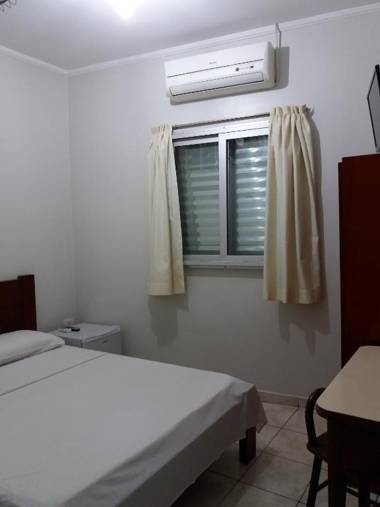 Apeninos Suites Basicas