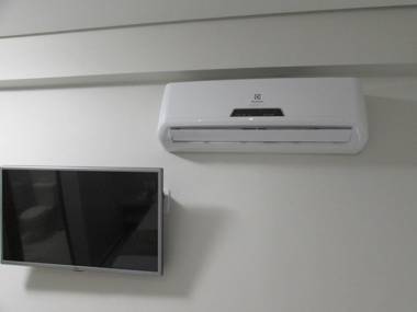 Hotel Urbis a 10 minutos Rua 25 de Março BrásBom Retiroa 2 minutos do Mirante Sampa Sky e pista de Skate Anhangabaú