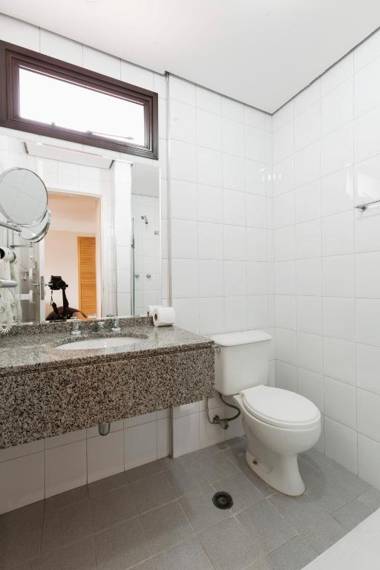 Saint Lawrence - 30m Metrô Paraíso